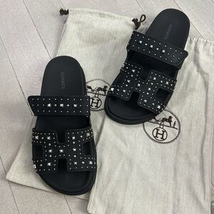 Designer inspired chypre stud sandal 39 black leather brand new